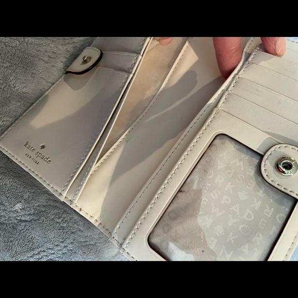 Kate Spade NY leather wallet grey & white - Picture 6 of 11